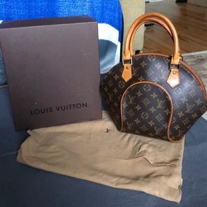Louis Vuitton Monogram Ellipse PM